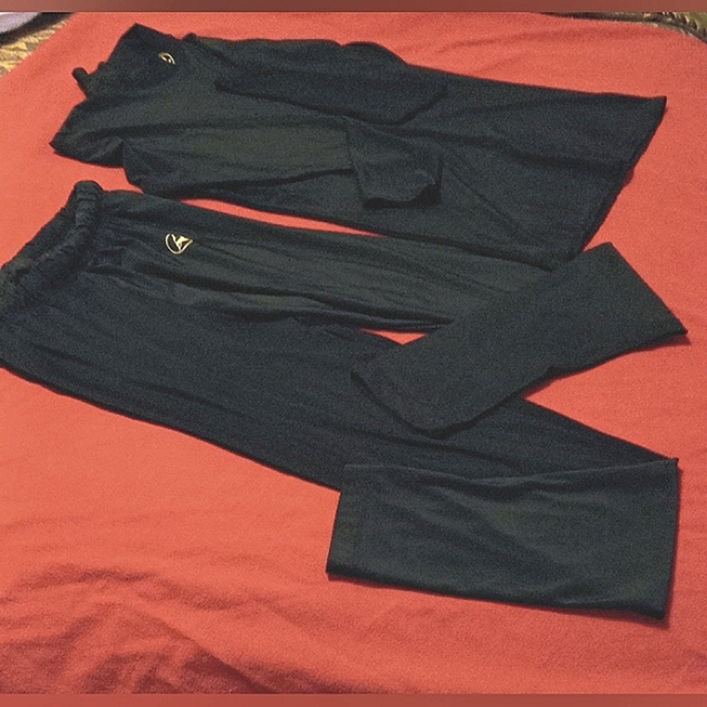 Red Head Brand outfit